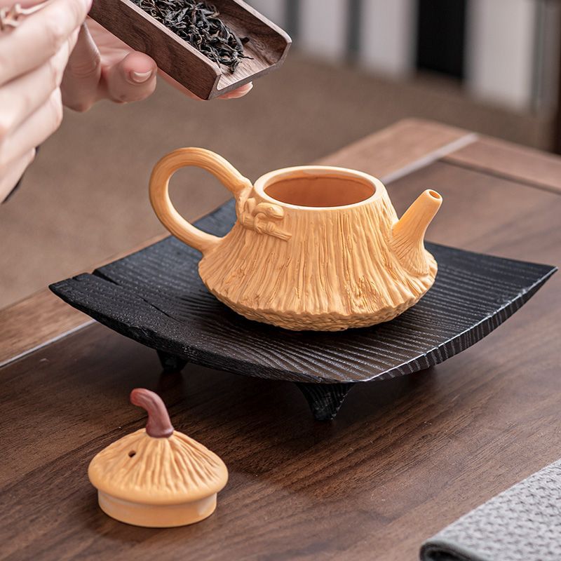 原礦陳腐老料｜紫砂黃金段泥蓮蓬壺 • 珍貴窖藏本山綠，大師全手工匠心而製▸禪意復古，泡茶更香醇